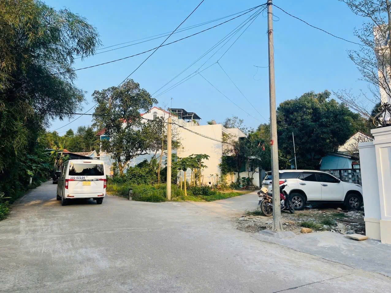 ViLa 2 Tầng Full Nội Thất Mới Toàn Bộ Tân Cổ Điển Mặt Tiền SỬ HY NHAN trước đây là Kiệt 69 Lê Ngô Cát - Thuỷ Xuân - TP Huế ✅