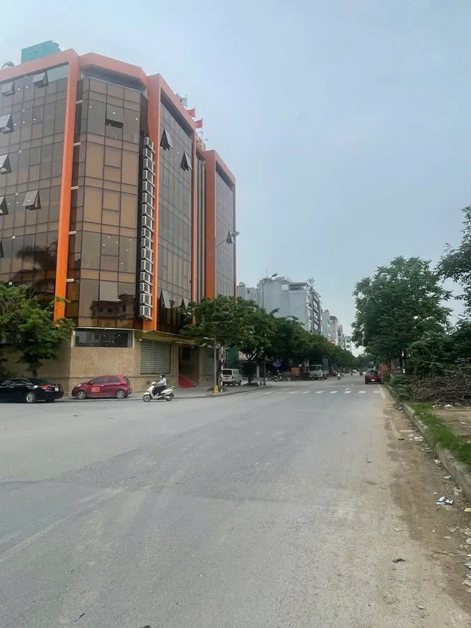 Bán đất Lê Quang Đạo kéo dài 79m, ngõ Ô tô thông mảnh đất đẹp, đầu tư sinh lời, phù hợp mọi loại hình kinh doanh giá 9.3 tỷ.