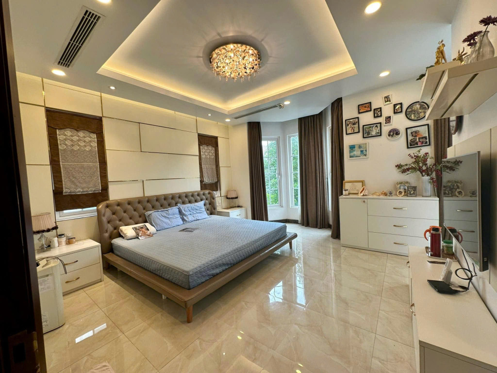 BÁN BIỆT THỰ LOUIS ĐẠI MỖ - 144M² x 6T THANG MÁY- VIEW CÔNG VIÊN- FULL NỘI THẤT - 43.5 TỶ