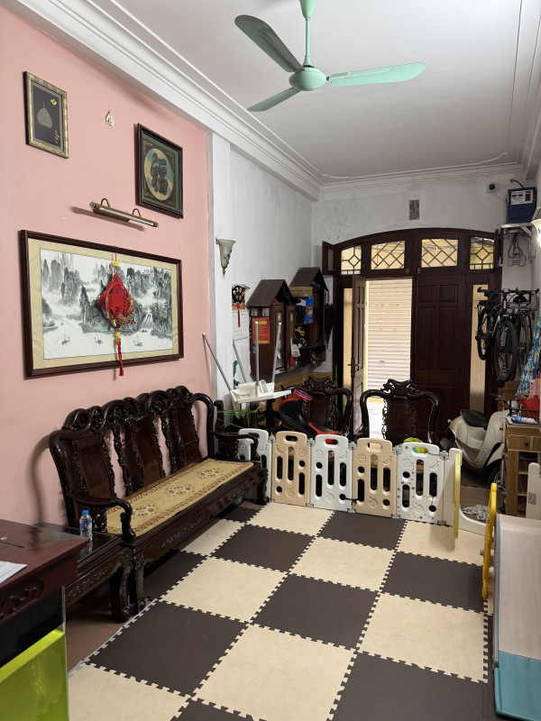 Bán nhà Lê Thanh Nghị (HBT) 91m, 4 tầng, mt 6.2m, giá 30.9 tỷ