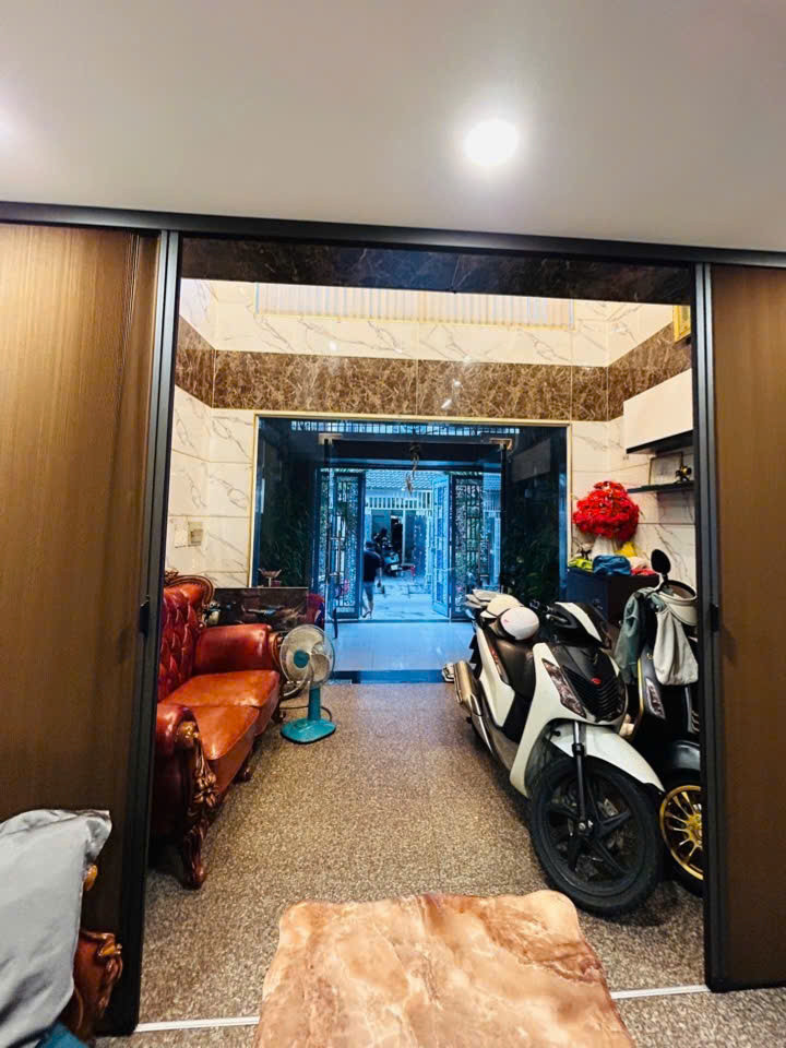 BÁN NHÀ 5 TẦNG ĐẸP – ĐƯỜNG LÊ VĂN LƯƠNG, QUẬN 7 – GIÁ CHỈ 11.6 TỶ. LH 0938827657 MS TUYỀN