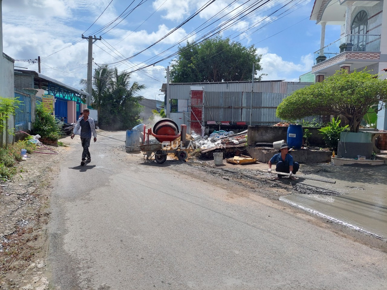 Bán đất mặt tiền Lê Thị Đảo, xã Tân Thạnh Đông, dt 186m2, giá 4 tỷ.