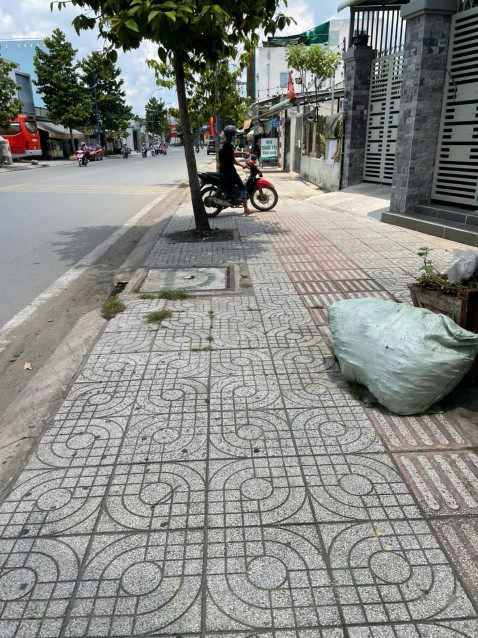 Bán nhà mặt tiền Lê Thị Hà, DT 156m2 thổ cư, giá 10.45 tỷ