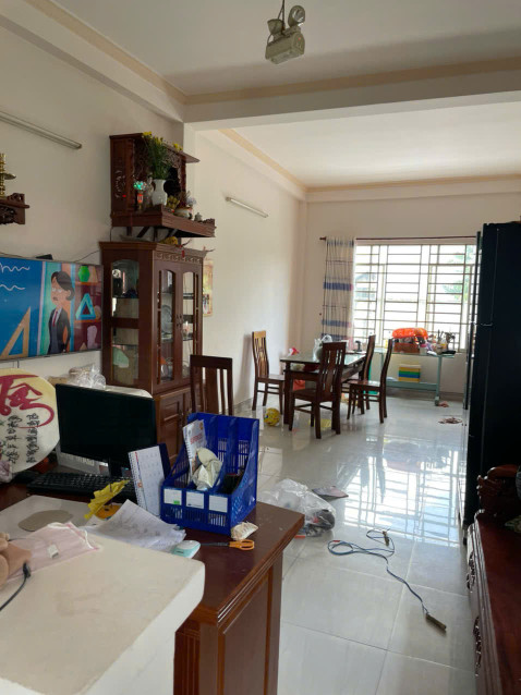 NHÀ MẶT TIỀN LÊ THỊ HÀ – TRUNG TÂM THỊ TRẤN HÓC MÔN