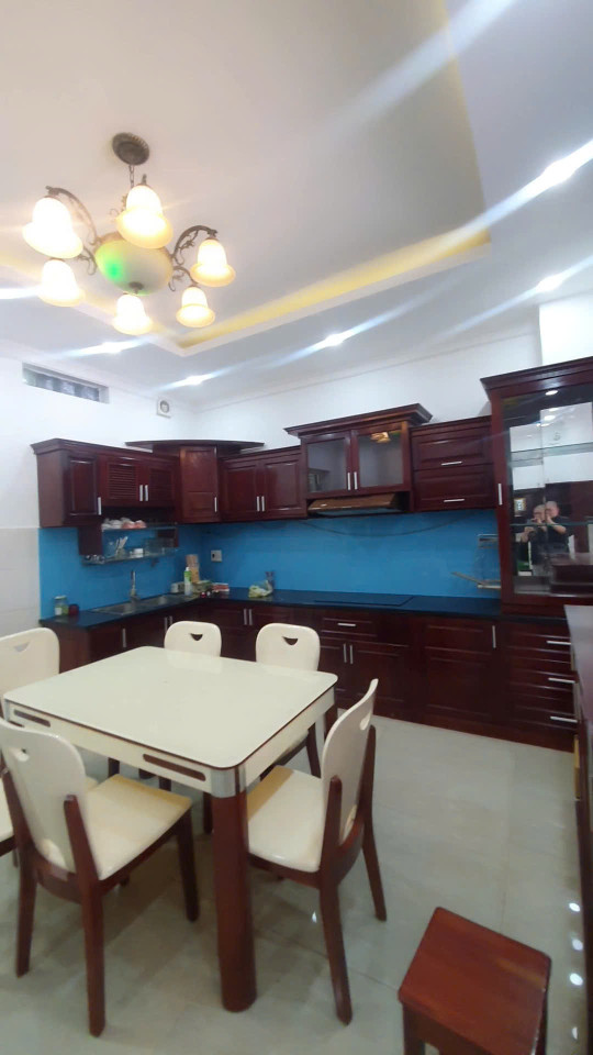 BÁN NHÀ MẶT TIỀN NHỰA – GẦN TRƯỜNG THCS TÔ KÝ – TRUNG TÂM HÓC MÔN