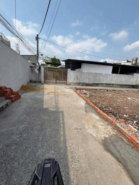 Bán đất hẻm xe hơi Song Hành, 58m2, 2.6 tỷ