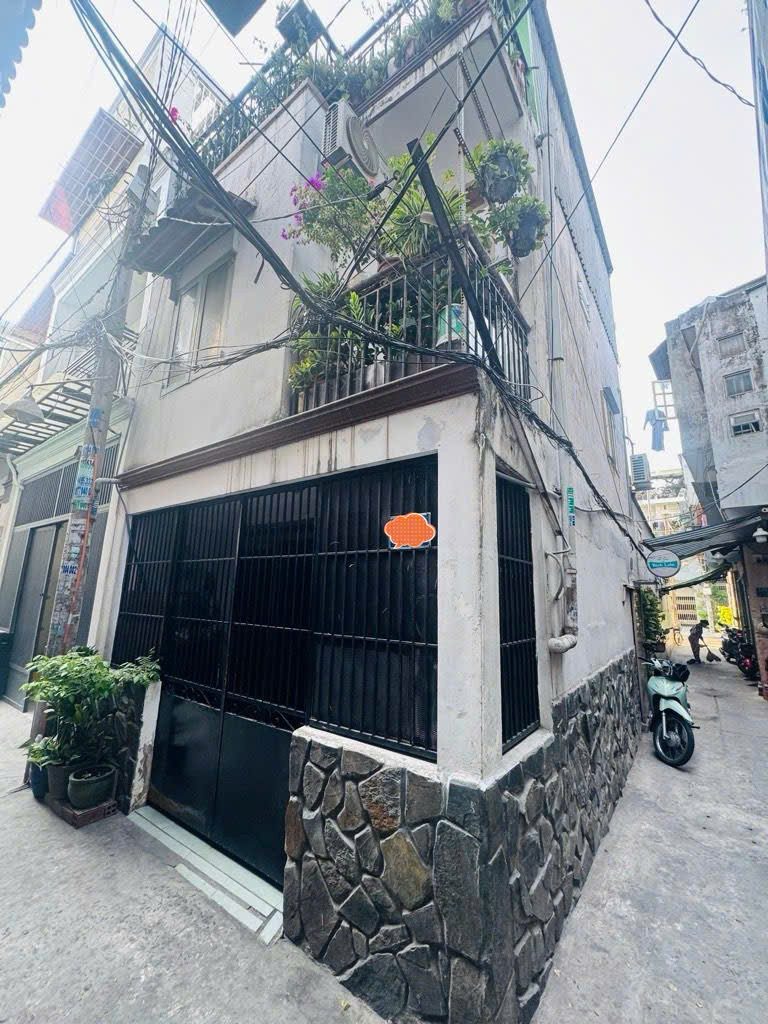 Bán lô góc 2 mặt tiền hẻm Lê Thiệt Tân Phú - KD nhỏ - dtsd 84m2 - 3 tầng - nhỉnh 3 tỷ