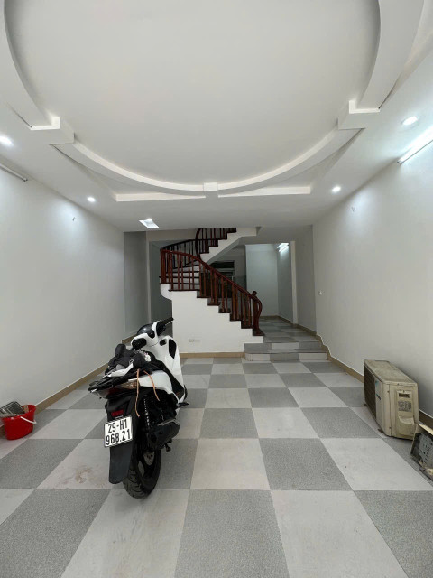 Bán nhà Lê Trọng Tấn (Hoàng Mai) 60m, 5 tầng,  mt 4.5m, giá 15.8 tỷ