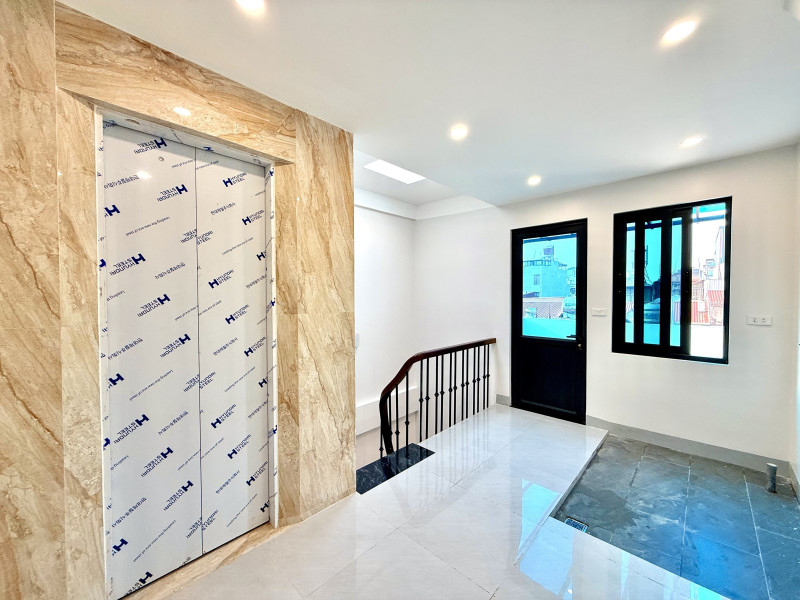 Bán nhà Lê Trọng Tấn (Thanh Xuân) 50m, 6 tầng, mt 4m, giá 16.8 tỷ