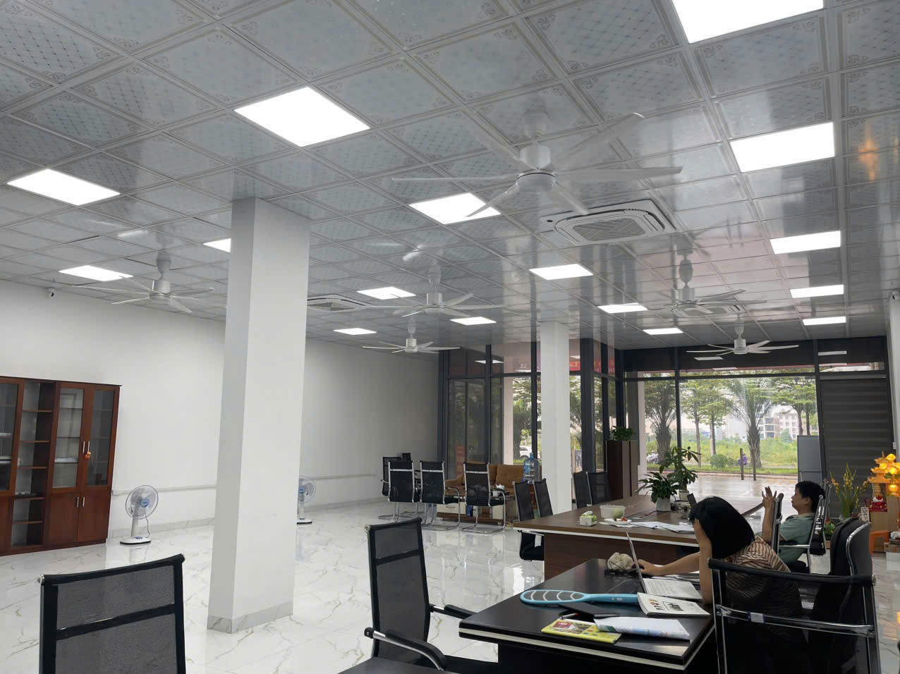 CHO THUÊ TÒA NHÀ SHOPHOUSE 7 TẦNG - THANG MÁY - MẶT ĐƯỜNG 60M - KĐT THANH HÀ - HÀ ĐÔNG - DT 300M2 - GIÁ 110 TRIỆU/THÁNG