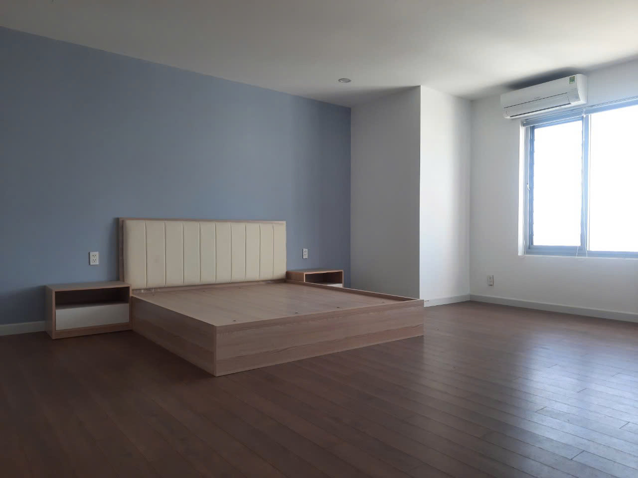 BDS HVL [NC] PENHOUSE 2 TẦNG LÊ VĂN CHÍ 5PN; 5WC 320 M²