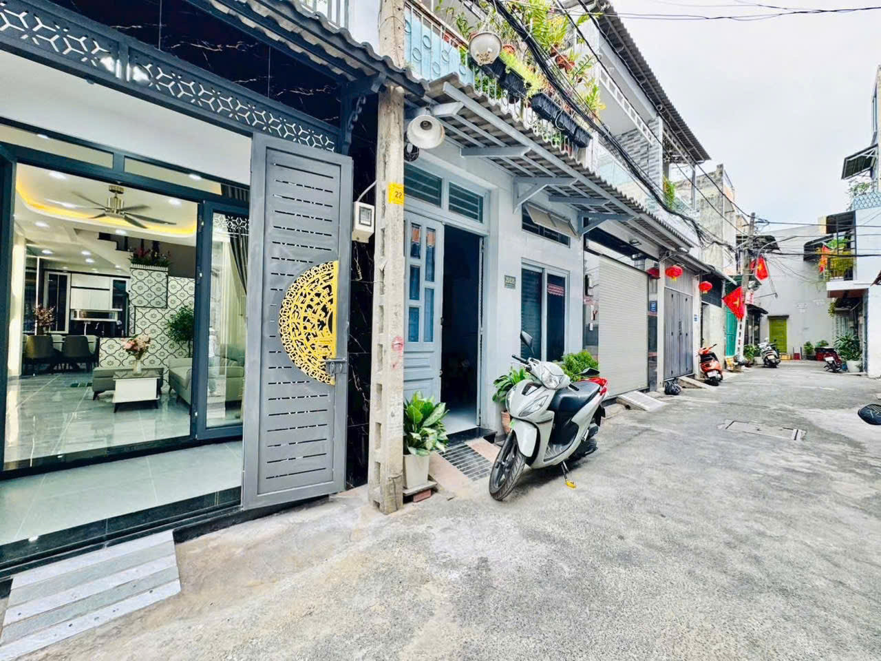Nhà giá ngộp cần bán tại Lê Văn Duyệt, P.1, Bình Thạnh. Giá: 3,97 tỷ. DT:63.45m2. 3 Tầng. 4PN. Sổ Hồng Riêng