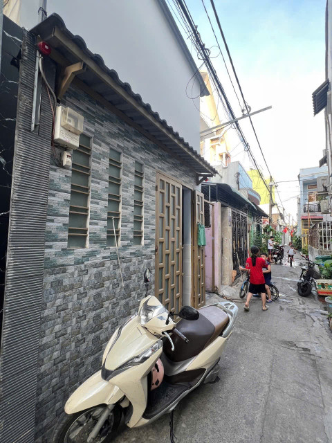 Chính Chủ Cần Bán Nhà Vị Trí Đẹp Tại Lê Văn Khương, Hiệp Thành, Q12, Hồ Chí Minh