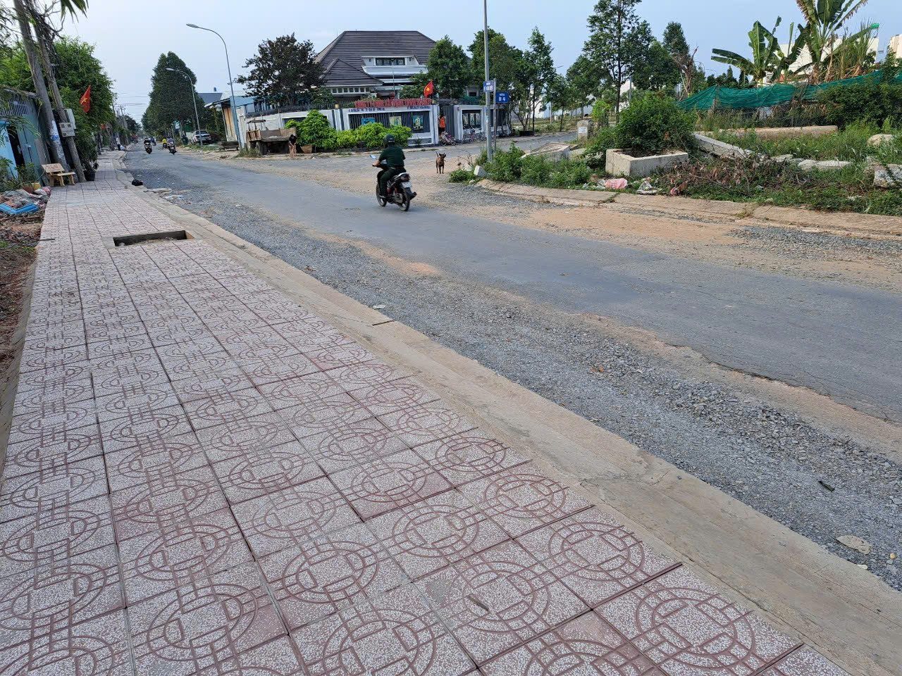 Bán gấp nhà đất, mặt tiền Lê Văn Kiệt, P6, TP Tân An, Long An. Chỉ 11tr/m2
