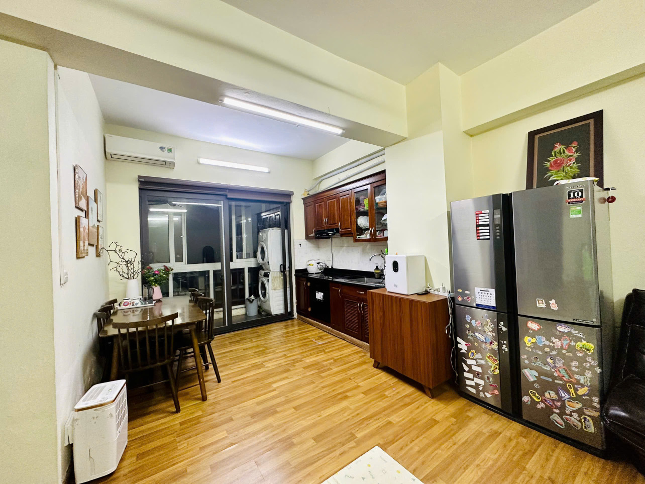 Chính chủ bán gấp Chung cư  Tòa N2E , DT 75m2, 2PN, Lê Văn Lương, Thanh Xuân, giá 4.1 tỷ.