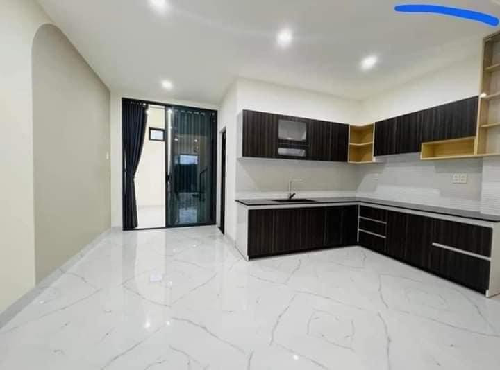 Bán nhà Lê Văn Lương,Quận 7, diện tích 5mx12m giá 3tỷ8,3PN+2WC+sổ Hồng riêng đầy đủ,sang tên công chứng trong ngày,chịu phí sang tên