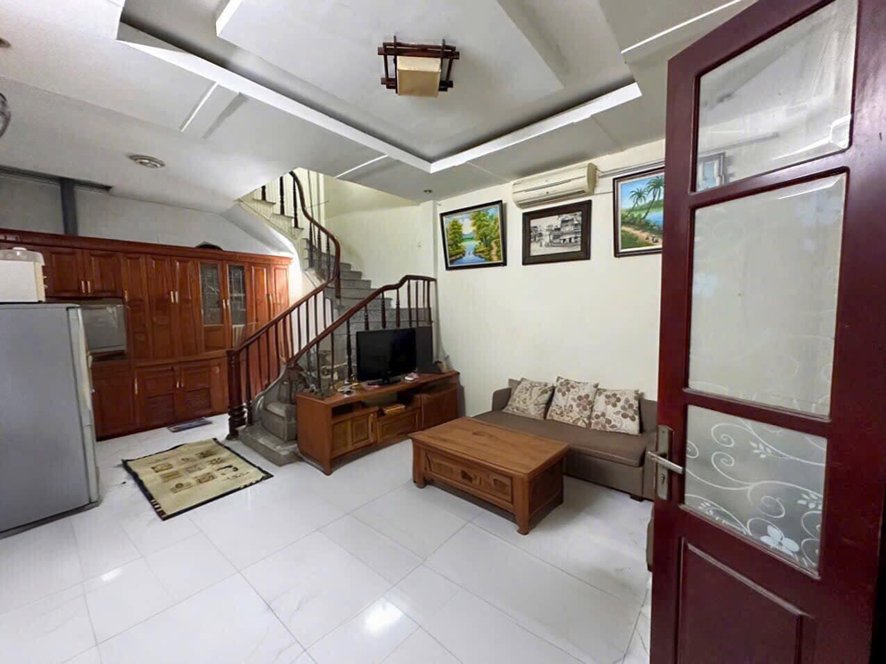 Cho thuê Ở GĐ, NHÓM 6 NGƯỜI  nhà ngõ 47 Trung Văn, 6 tầng, 34m2, 14 Triệu vào ngay