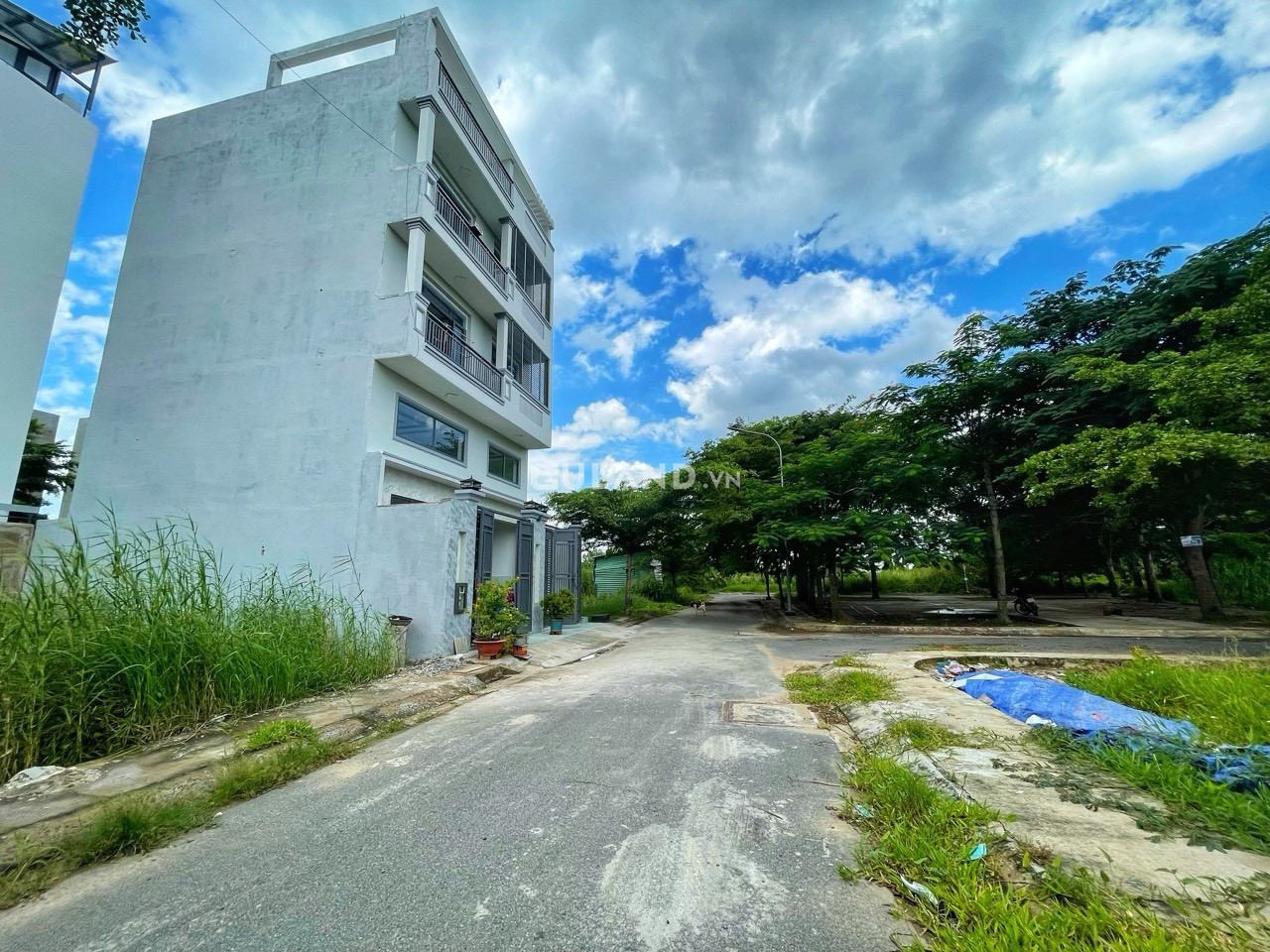 CỨU CÔNG TY, BÁN GẤP ĐẤT 80M2, GẦN MT LÊ VĂN LƯƠNG, GIÁ CHỈ CÒN 3 TỶ