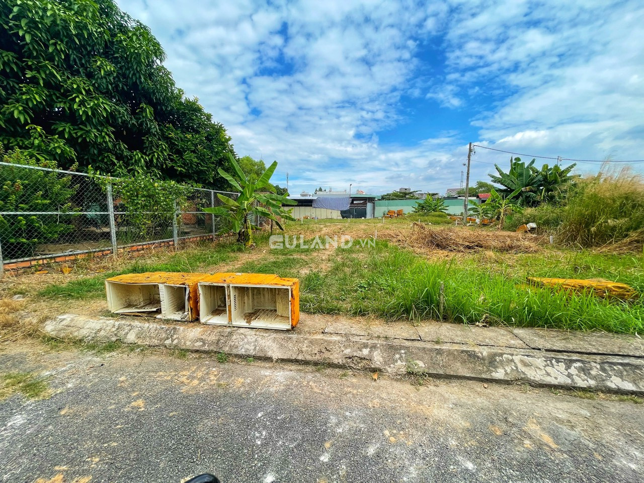 NGỘP CẦN BÁN LaÔ ĐẤT105M2, ĐƯỜNG XE HƠI, LÊ VĂN LƯƠNG, GIÁ 3.3 TỶ