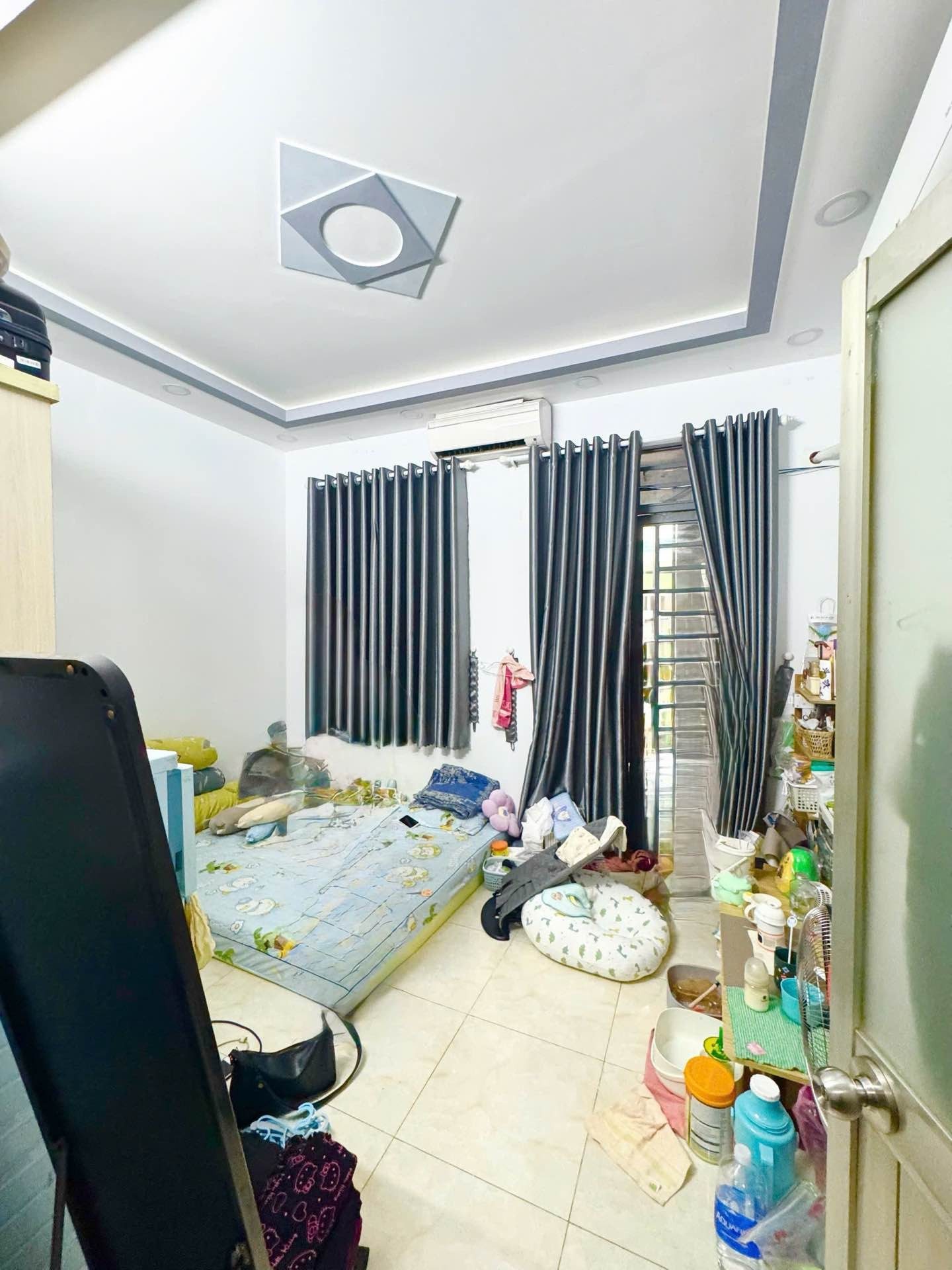 Nhà Lê Văn Quới, HXH thông, 2 tầng 36m2, có 3pn. Giá 4 tỷ