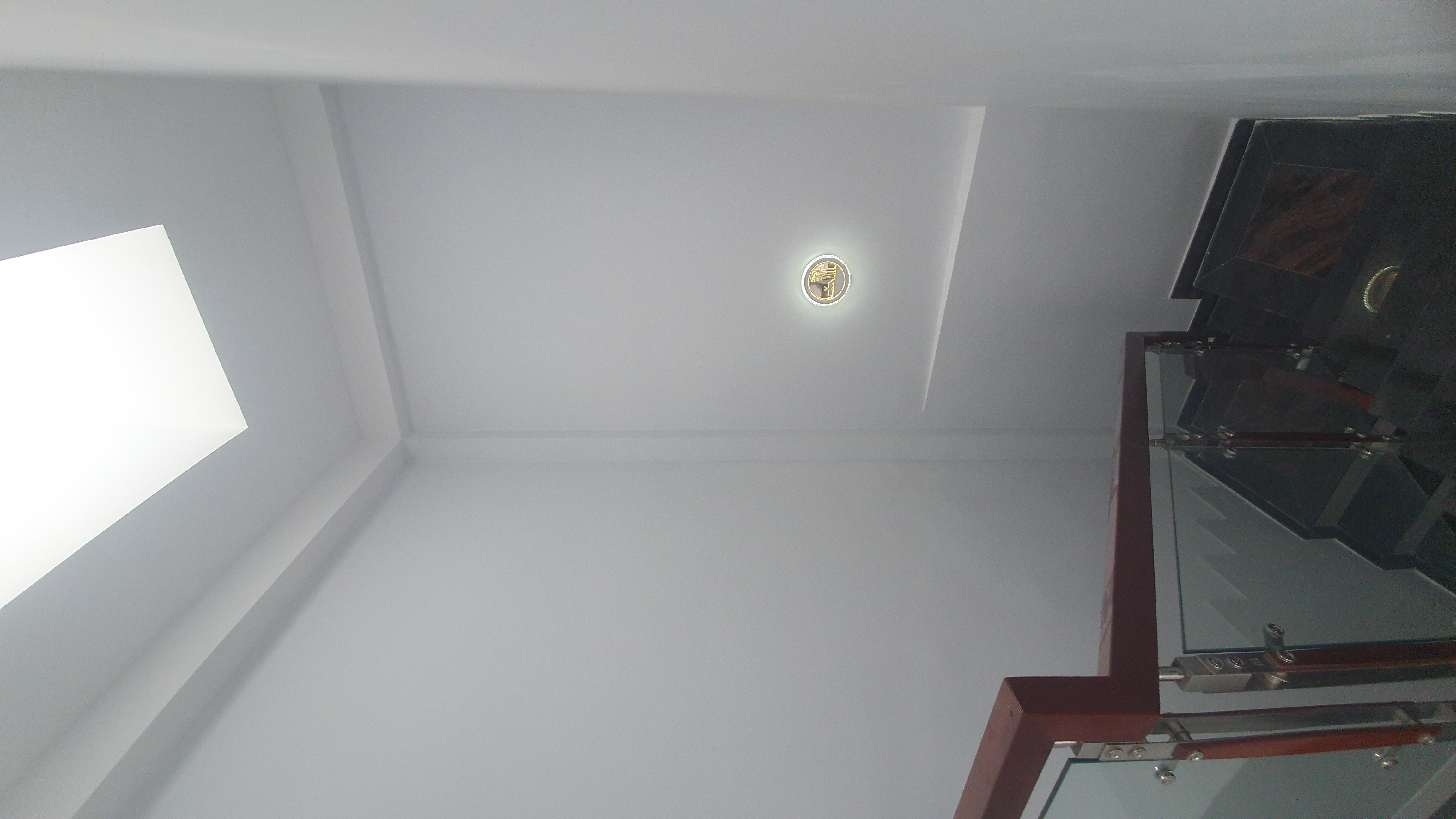 Nhà đẹp xây mới 5 tầng,chỉ hơn 7tỉ,vị trí đẹp,giáp TKTQ,đường nhựa thông 8m,ôtô ngủ trong nhà,sát trường học.