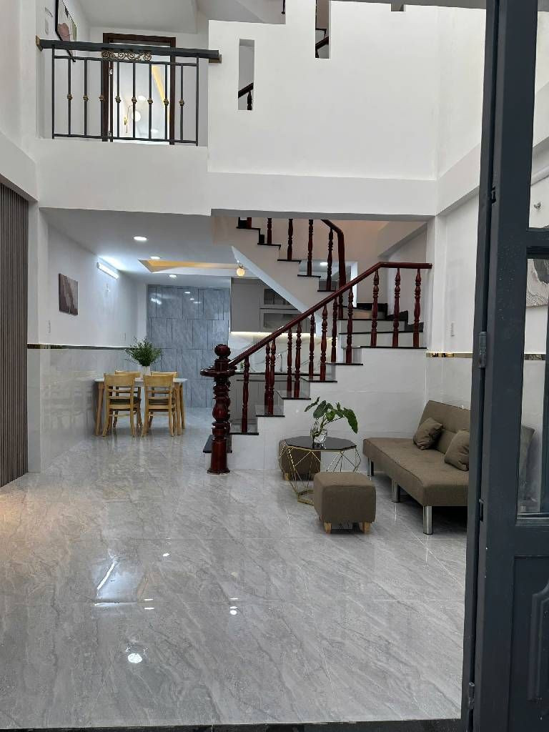Nhà đẹp Lê Văn Qưới - 4 Tầng đúc - Ngay sát Mã Lò & Chợ Lê Văn Qưới - Ở ngay!