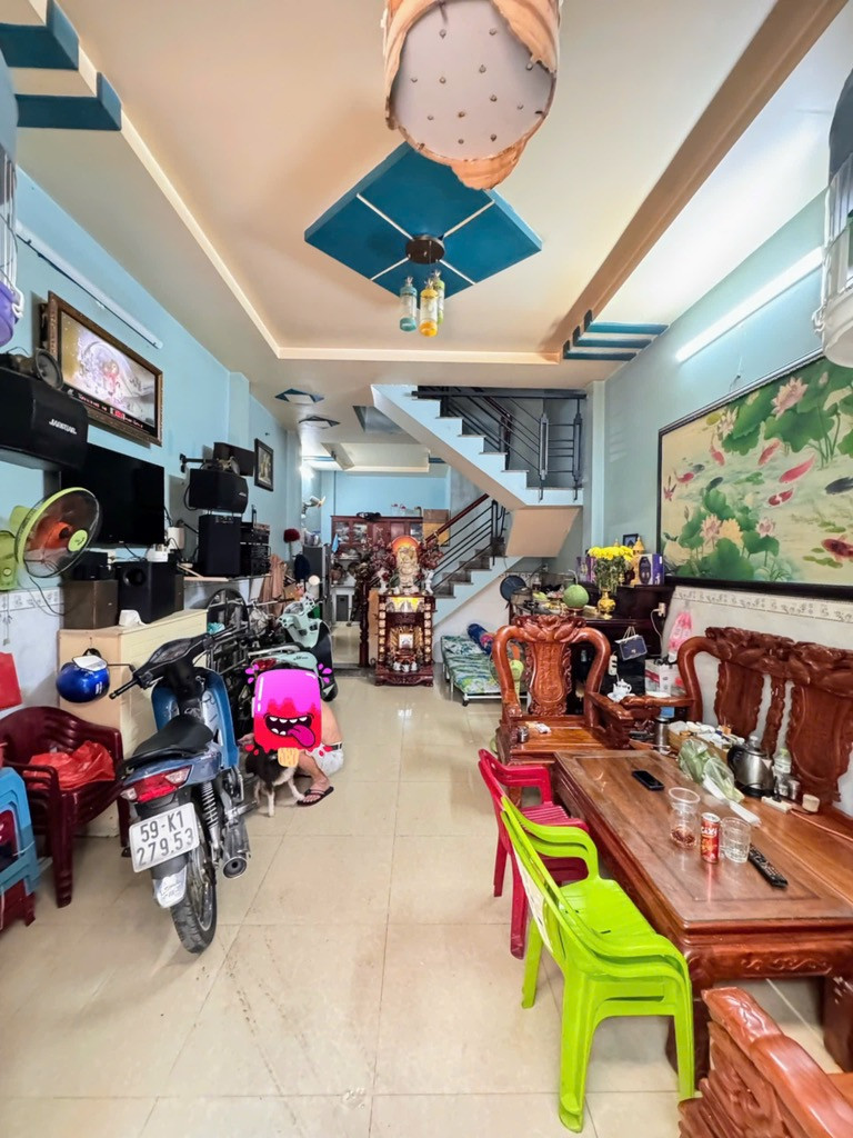 BÁN NHÀ LÊ VĂN QUỚI - BÌNH TÂN - 48M2 - HẺM XE HƠI - THÔNG THOÁNG - CHỈ 4.35 TỈ