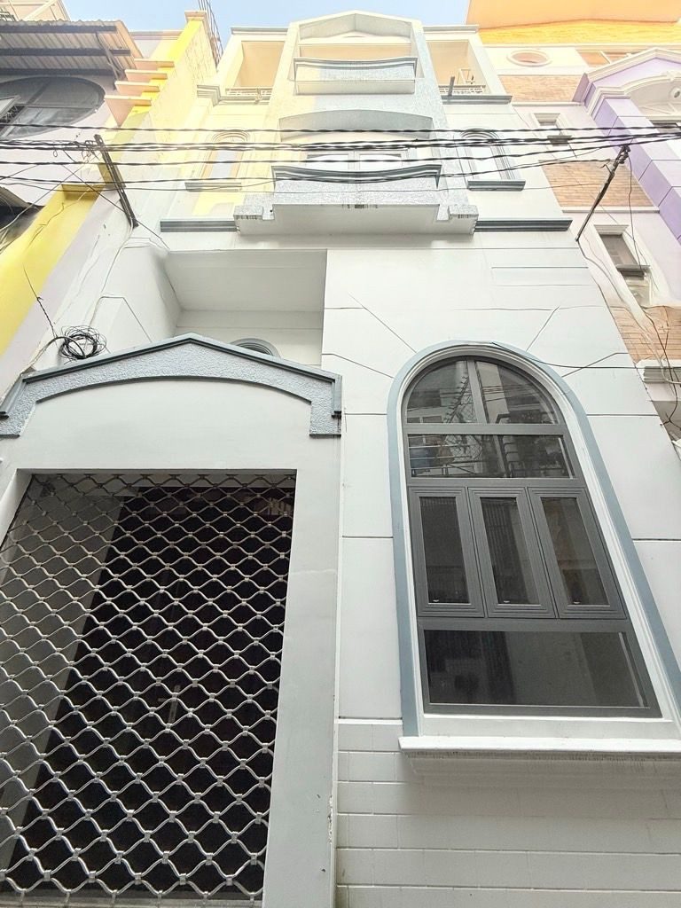 Nhà hồ biểu chánh, sổ hồng riêng, 4 tầng, hẽm xe hơi