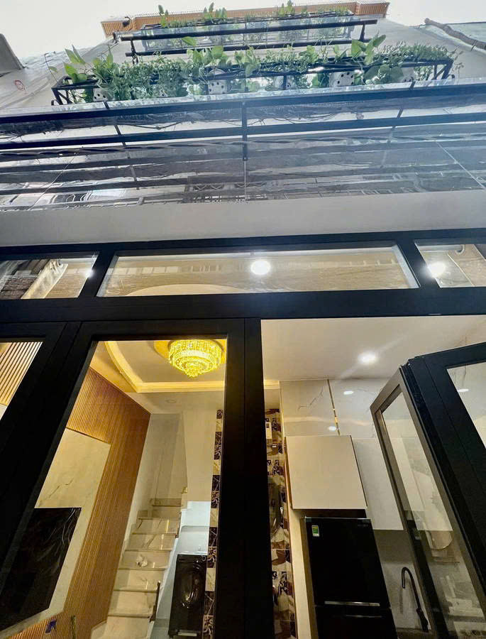 BÁN NHÀ 3 TẦNG MỚI ĐẸP – FULL NỘI THẤT NGANG 4,5M – GIÁ 4,5TY  NGAY TRUNG TÂM QUẬN 3 . P.12, Lê Văn Sỹ