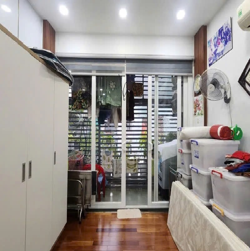 Bán nhà hẻm Xe Tải Lê Văn Sỹ, QUẬN 3, Diện tích 3.9 x 7.8 m, Giá 6.1 tỷ