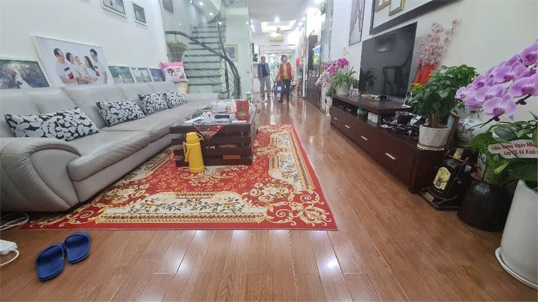 NHÀ ĐẸP - GIÁ TỐT -  Cần Bán Nhà Vị Trí Đẹp NGÕ THÔNG - Ô TÔ TRÁNH – KINH DOANH – CÁCH PHỐ 20M