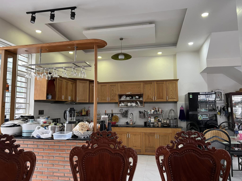 🏠 BÁN NHÀ QUẬN 2 - VỊ TRÍ ĐẸP GẦN BỆNH VIỆN LÊ VĂN THỊNH 106 m2 ngang 7 chỉ 7,7 tỷ