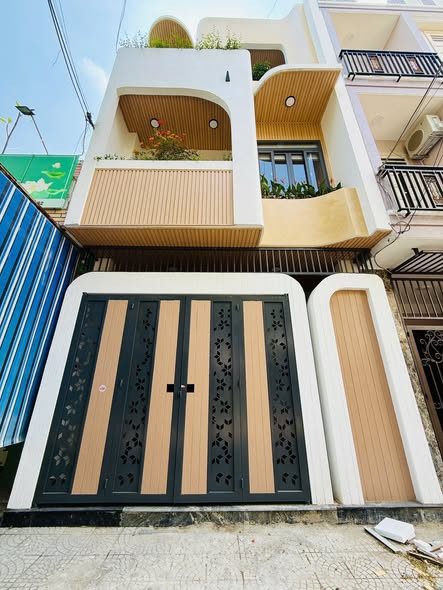 🏠 BÁN NHÀ MẶT TIỀN LÊ VĂN THỊNH - TRUNG TÂM LIÊN CHIỂU - SÁT BỆNH VIỆN QUẬN & CHỢ HÒA KHÁNH - 75M2 - 3T3M - 3PN - GIÁ 8,X TỶ