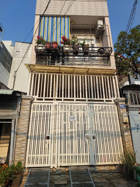 Nhà cạnh LÊ VĂN THỊNH ,DT 60m2, DTSD 120m2,oto vivu LH 0906227839