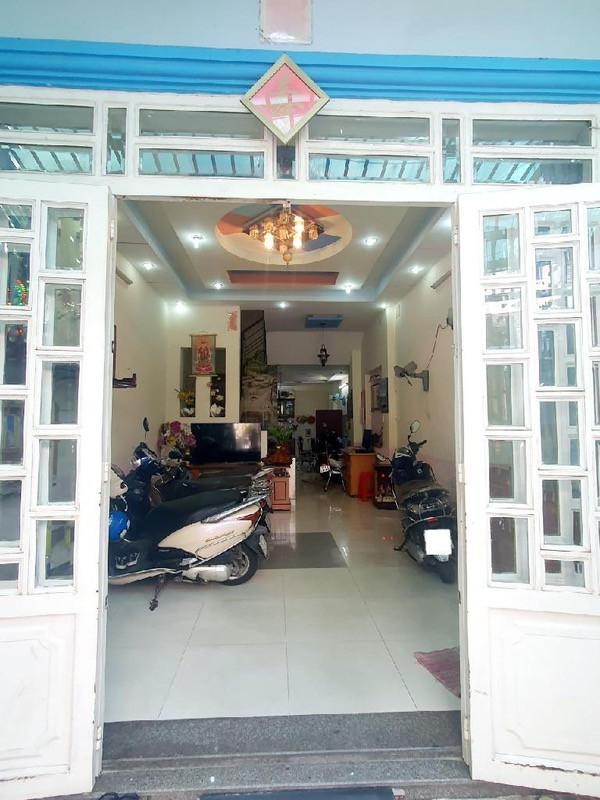 BÁN GẤP NHÀ 4 TẦNG NGAY CÔNG VIÊN LÀNG HOA LÊ VĂN THỌ GÒ VẤP, DT 60M , 4PN  GIÁ CHỈ 6 TỶ