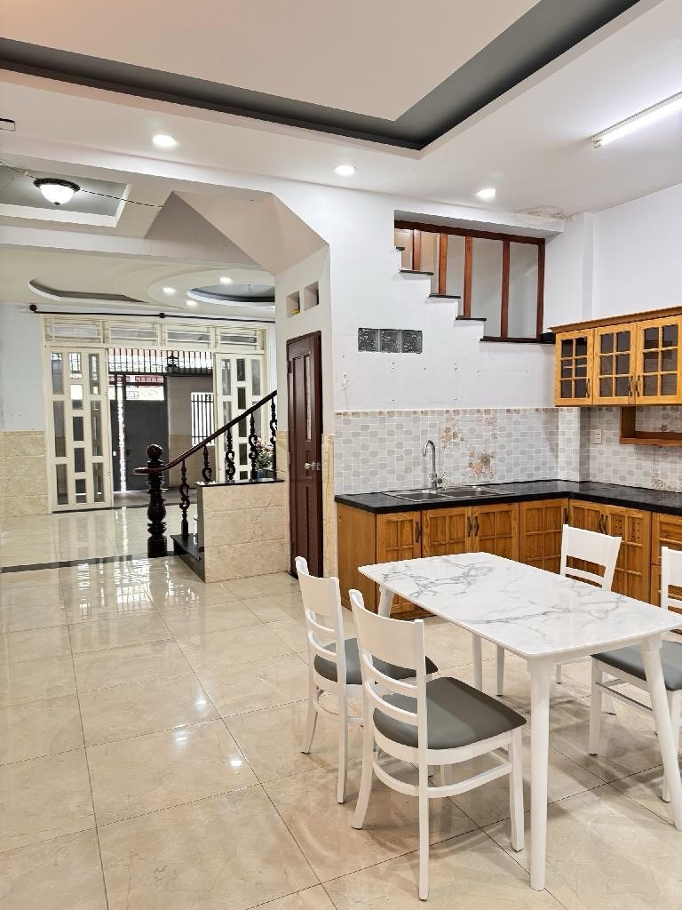 BÁN NHÀ 2 TẦNG ĐẮC ĐỊA, SÁT VÁCH CÔNG VIÊN LÀNG HOA GÒ VẤP, CHỈ 50T MỘT MÉT