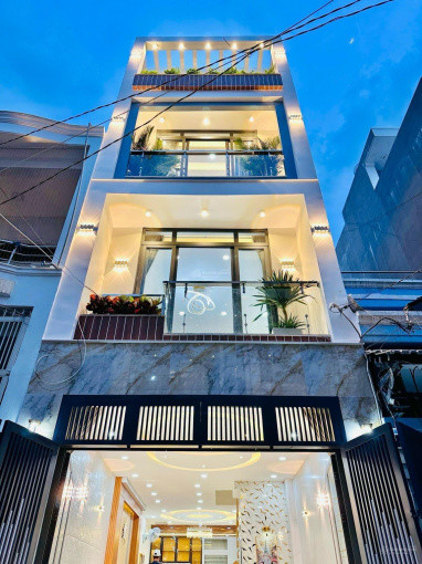 Nhà đẹp ngay gần chợ giá 2,15Tỷ - MTĐ Lê Văn Việt, Long Thạnh Mỹ, Quận 9, sổ riêng.