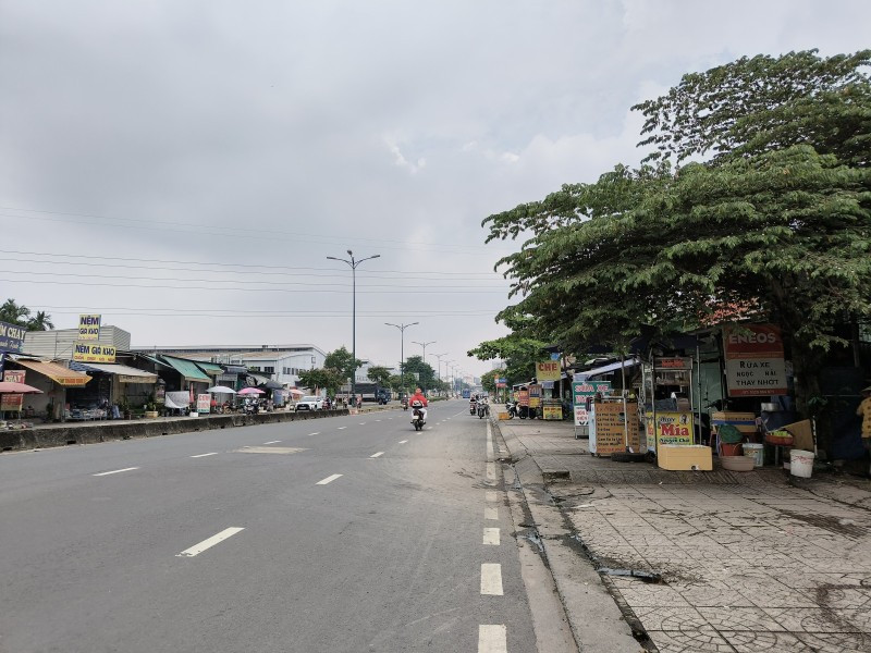 Gấp Bán Nhà 2 tâng Lê Văn Việt. 100m2, Khu Phân Lô. Ngay Ngã 3 Mỹ Thành - Lê Văn VIệt.