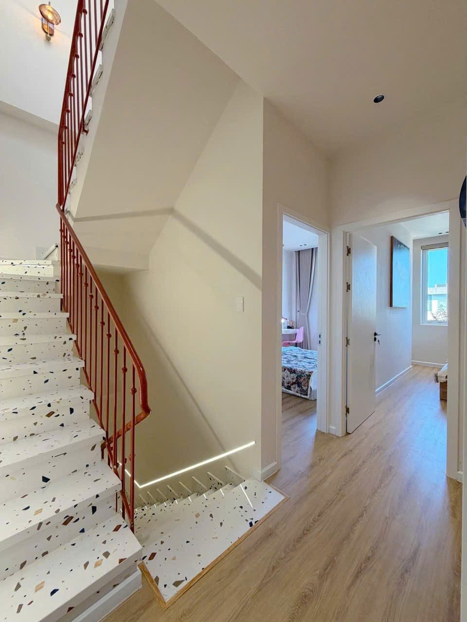 BÁN NHÀ MẶT TIỀN 4 TẦNG LÊ VĨNH HUY- TT HẢI CHÂU-NGANG 6M HIẾM KHU VỰC-NHÀ ĐẸP GIÁ TỐT- CHỈ 8.X TỶ