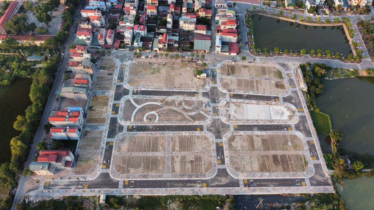 ✅ BÁN ĐẤT ĐẤU GIÁ X6 HÀ LÔ - 90M VIEW VƯỜN HOA - CẠNH DỰ ÁN VIN CHUẨN BỊ LÀM