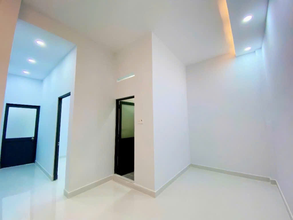 2 TẦNG MỚI XÂY - 47M2 - NGANG LỚN HƠN 5M HIẾM - 3PN - HẺM THÔNG THOÁNG - NGÃ TƯ 4 XÃ - 3.55T