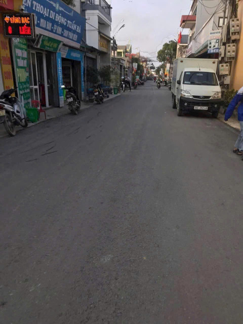 Nhà Đúc Lững (5x18) MT Hẻm 8m thông Liên Khu 2-5 qua Chợ Thiếc, Hiệp Thành, Q12