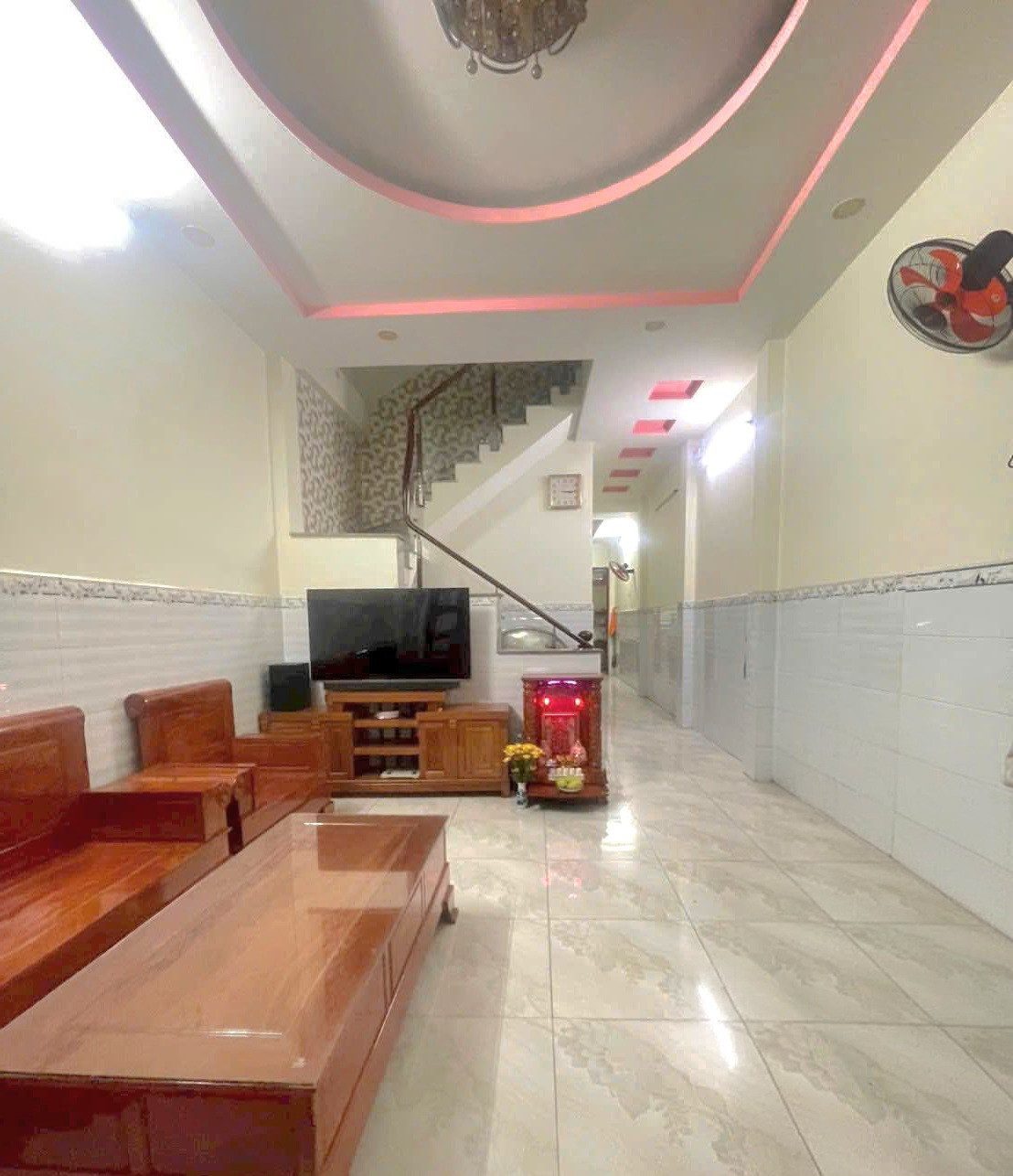 BÁN NHÀ ĐẸP SÁT TÂ.N KỲ TÂN QUÝ - ĐƯỜNG XE TẢI - ( 4X16M )