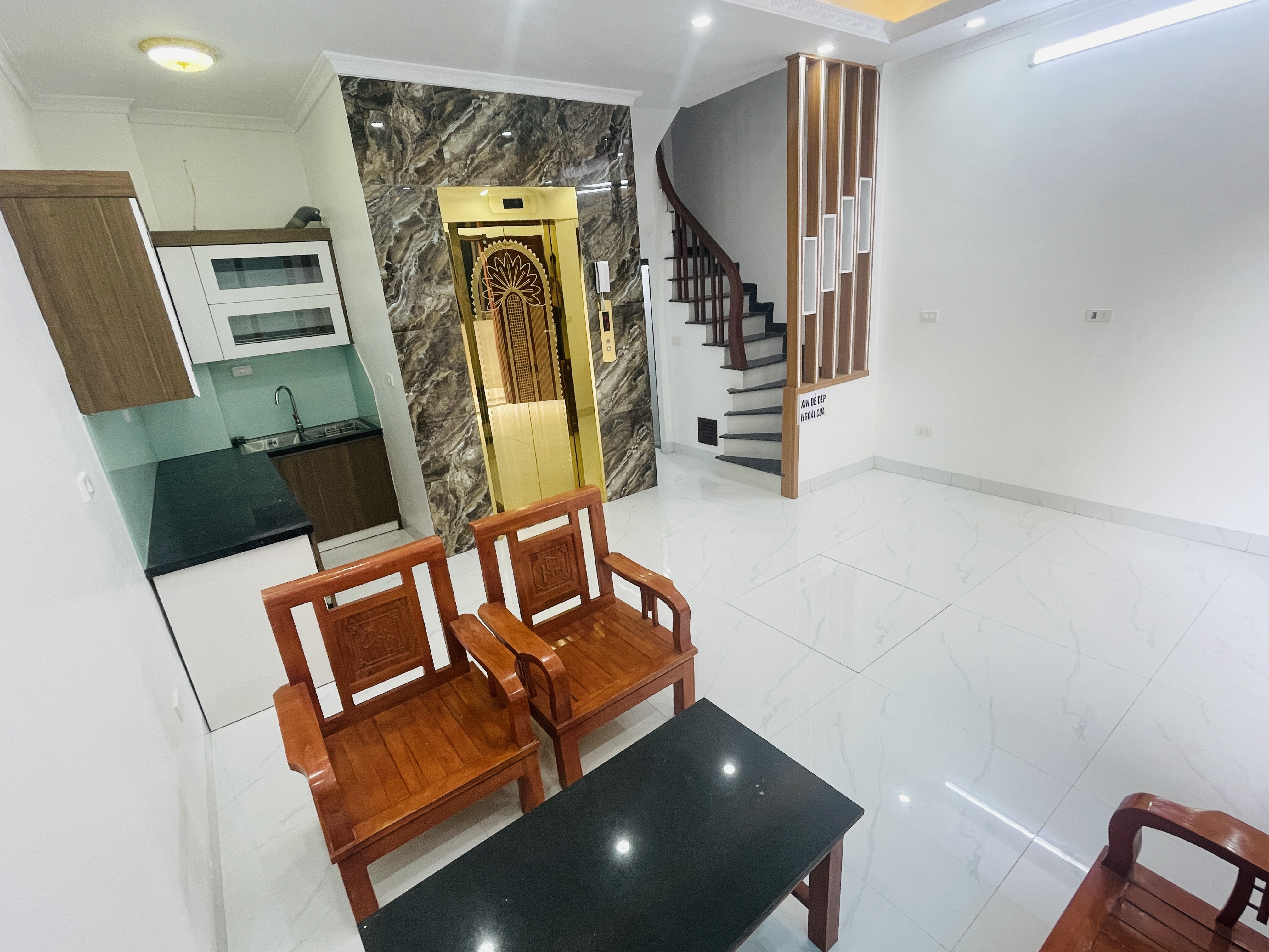 Nhà đẹp Liên Mạc xây mới - ô tô tránh cách 5m - Sẵn sổ giao dịch - Pháp lý vững vàng