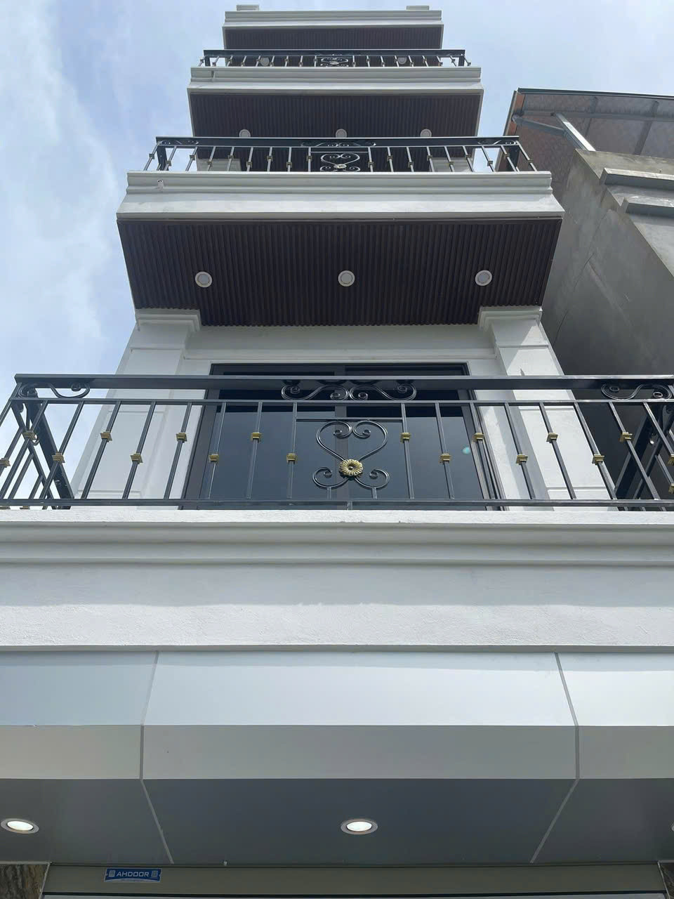 Nhà 4 tầng, lô góc, 42m2 tại Liên Mạc, ngõ ô tô thông, dành cho những ai thích sự yên tĩnh!