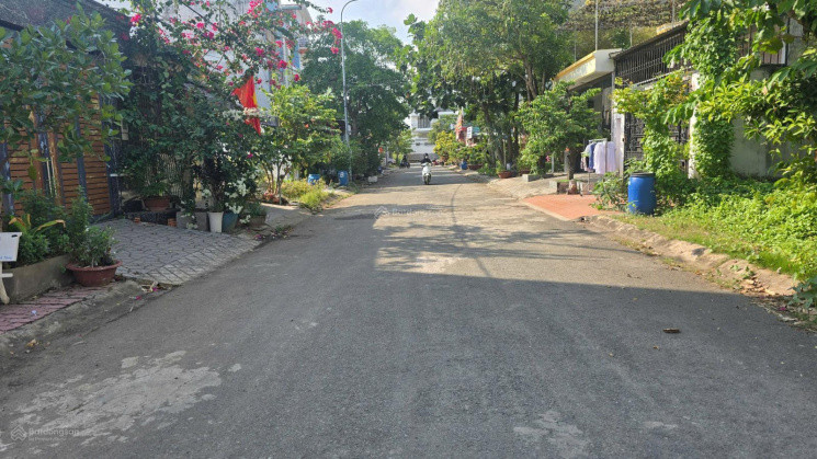 Thanh lí nhanh đất ngay KDC Kiến Á, giá rẻ 2,15Tỷ, Liên Phường, Phước Long B, Quận 9, sổ riêng