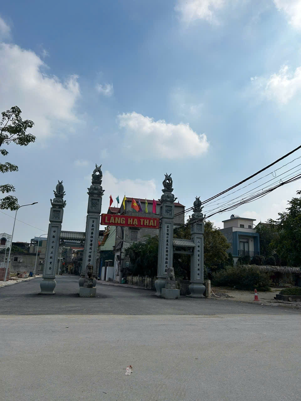 BÁN NHANH ĐẤT LÀNG NGHỀ HẠ THÁI – SÁT KHU ĐẤU GIÁ – VIEW HỒ – Ô TÔ TRÁNH – KINH DOANH ĐỈNH