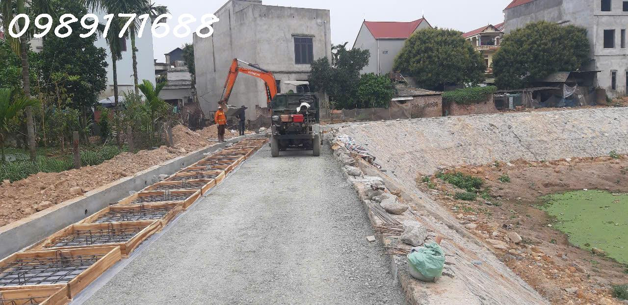 Chính chủ bán lô đất view hồ trung tâm xã Tân Phú, H. Quốc Oai, giá đầu tư: