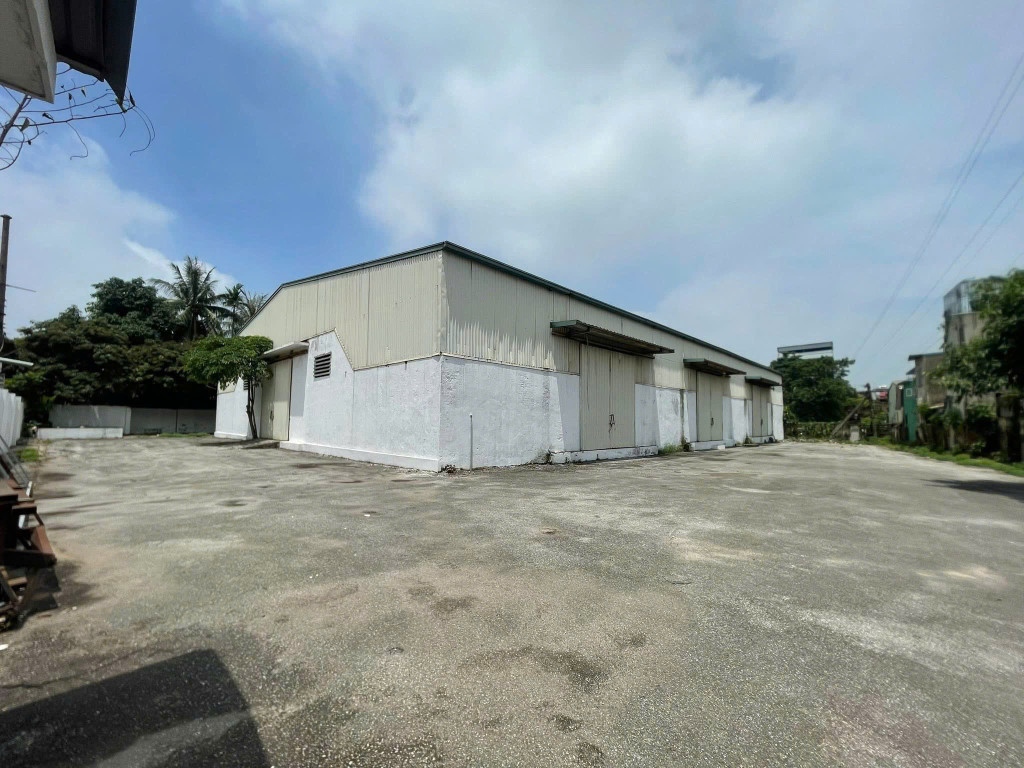 CHO THUÊ KHO XƯỞNG NGÃ 3 - VĂN ĐIỂN - 500M/3000M - GIÁ THOẢ THUẬN