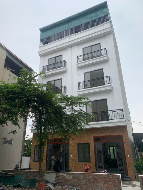 SÁT TRỤC CUỐI TỐ HỮU NGAY MẶT ĐƯỜNG LỚN - ĐẠI THÀNH - CĂN GÓC*42m2* SIÊU ĐẸP, OTO GẦN